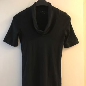 Theory turtleneck short sleeve shirt